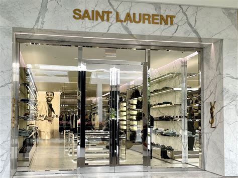 yves saint laurent shopper|yves saint laurent boutique.